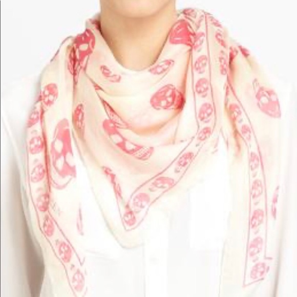 Alexander McQueen Scarf white and Pink - Picture 2 of 2